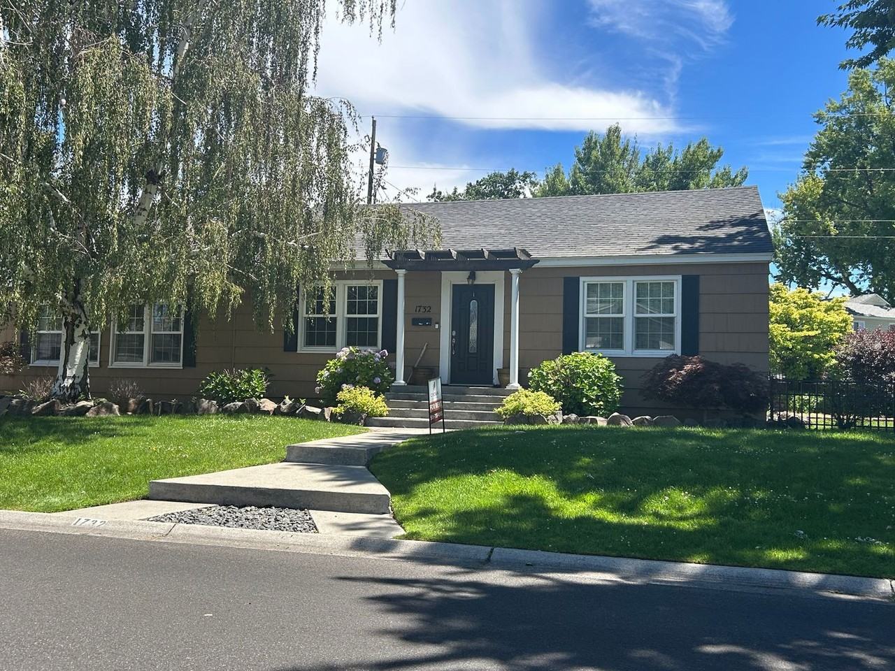 1732 Hunt Ave - Photo 4 of 27