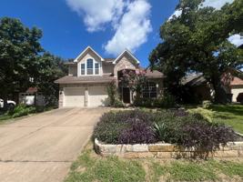 featured image of 10902 Grassmere Ct