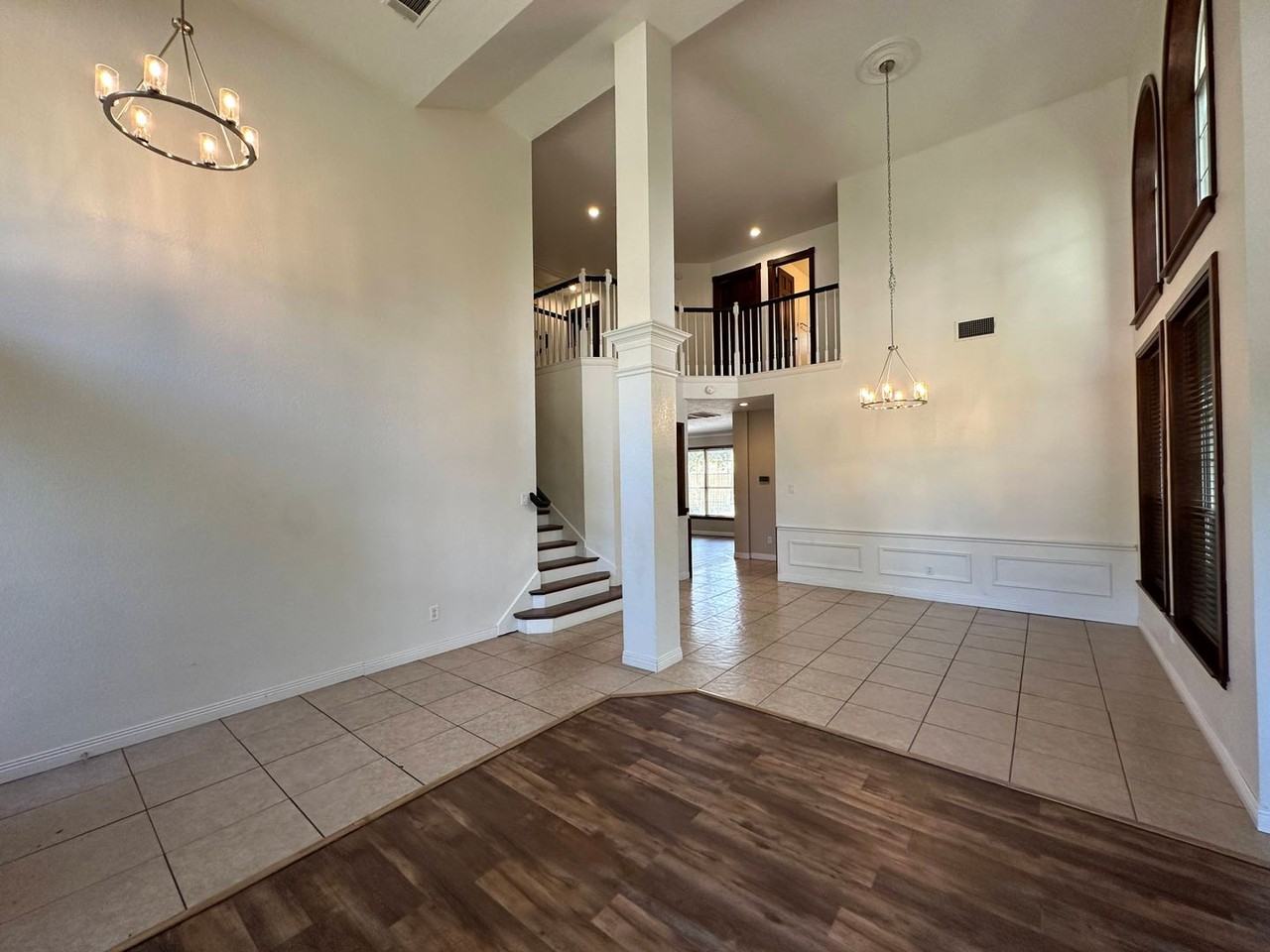 10902 Grassmere Ct - Photo 4 of 26