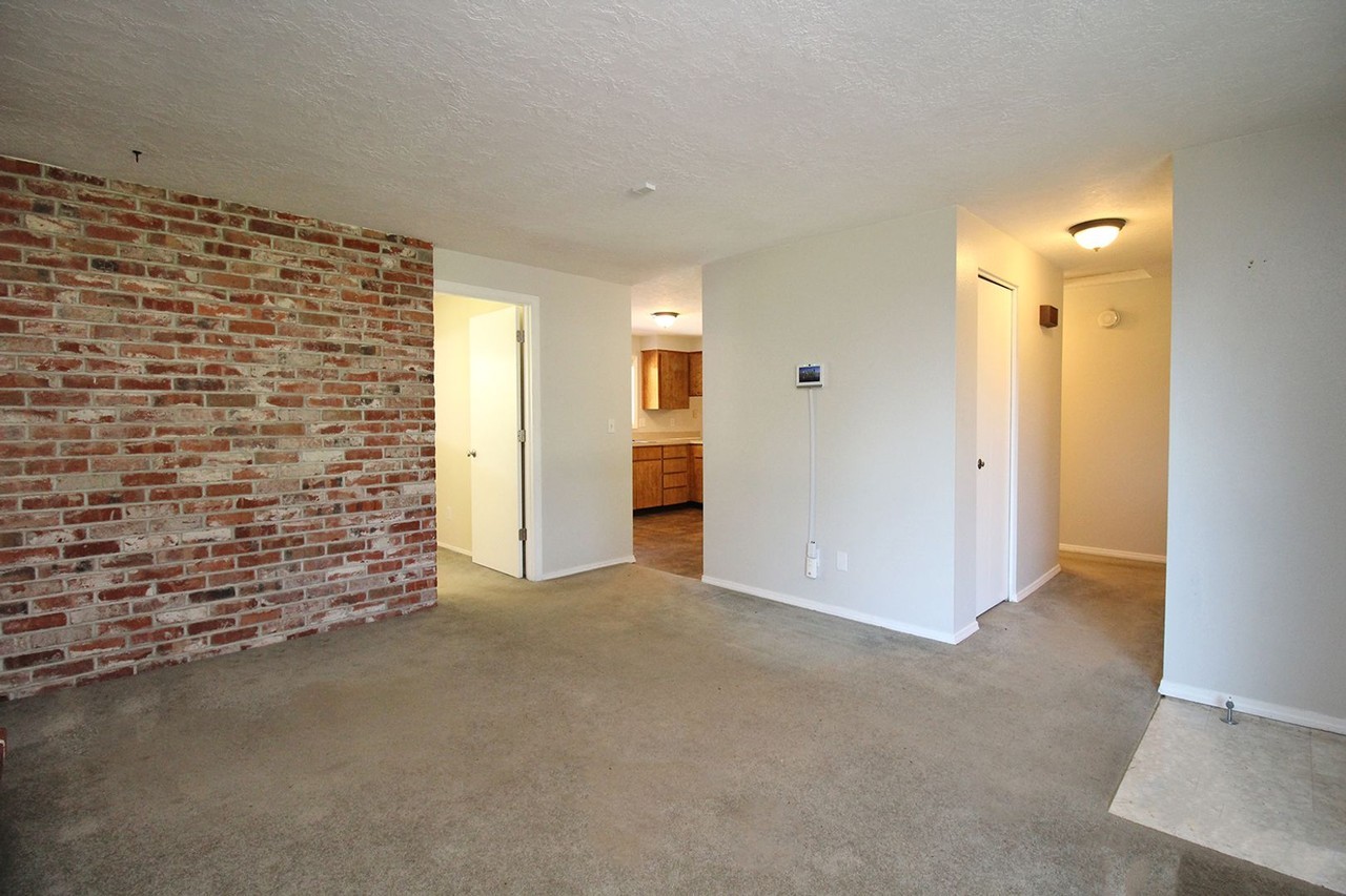 1229 Se 139th Ave - Photo 5 of 24