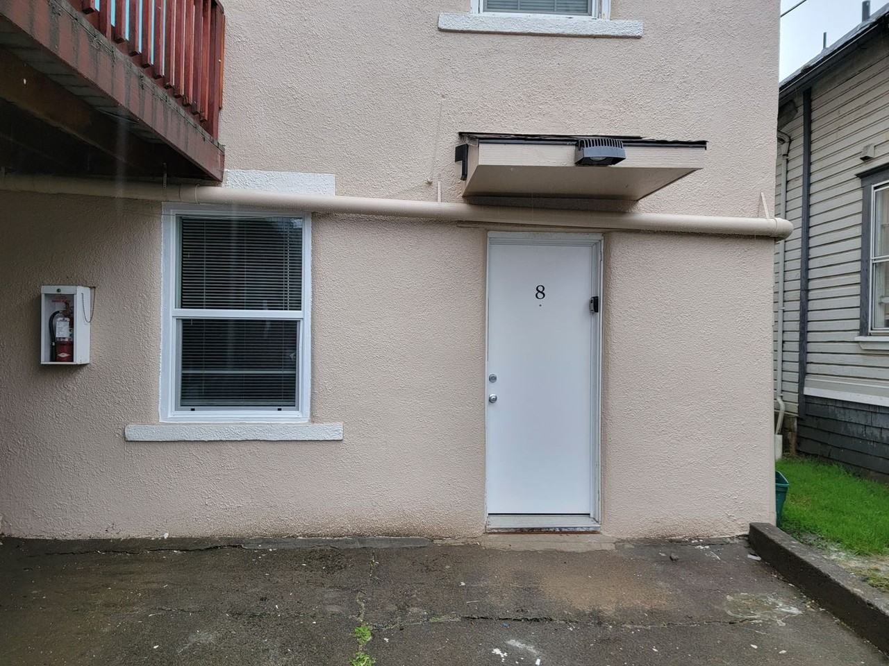 105-01 Avondale Apartments - Photo 2 of 11