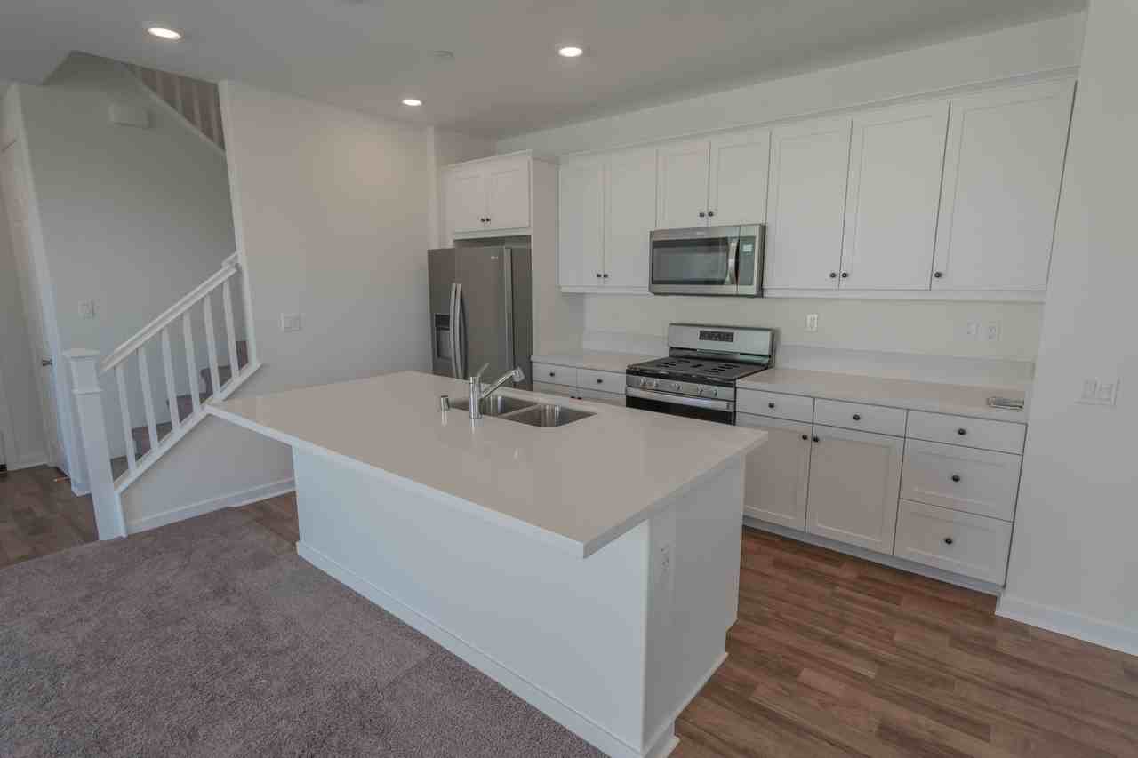 27037 Trail View Lane - Photo 4 of 33