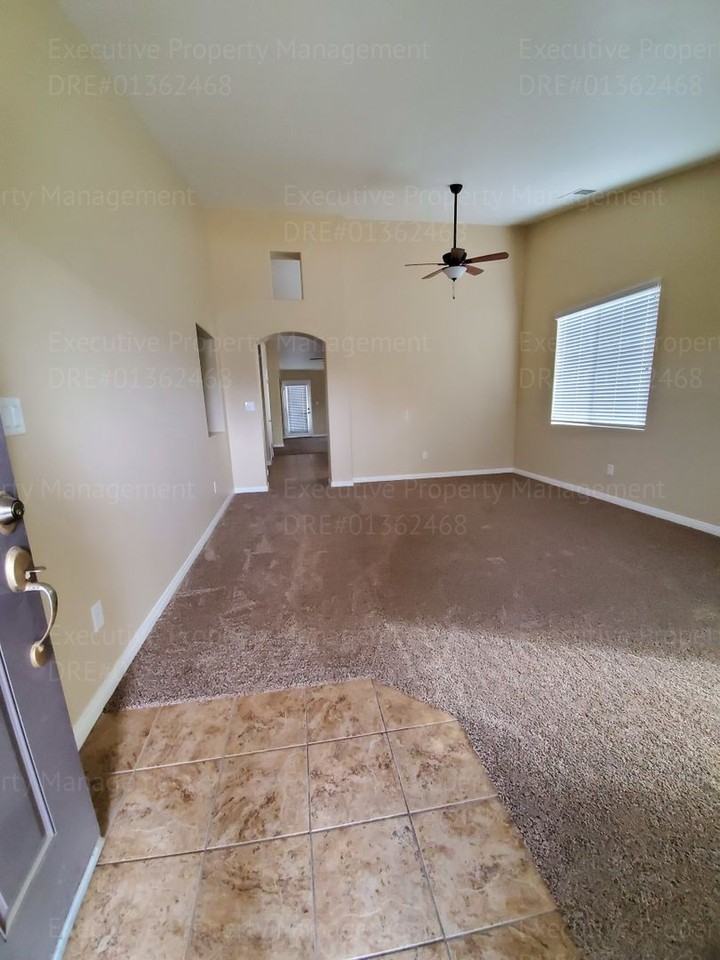 13416 Ridgeway Meadows Dr - Photo 3 of 31