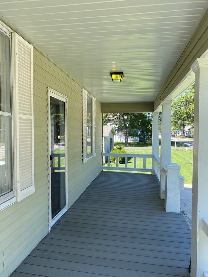 509 S Jefferson St - Photo 3 of 20