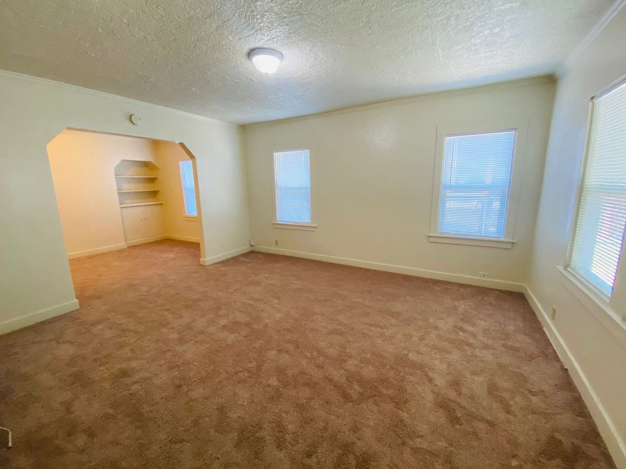 3541 36th St - Photo 2 of 17