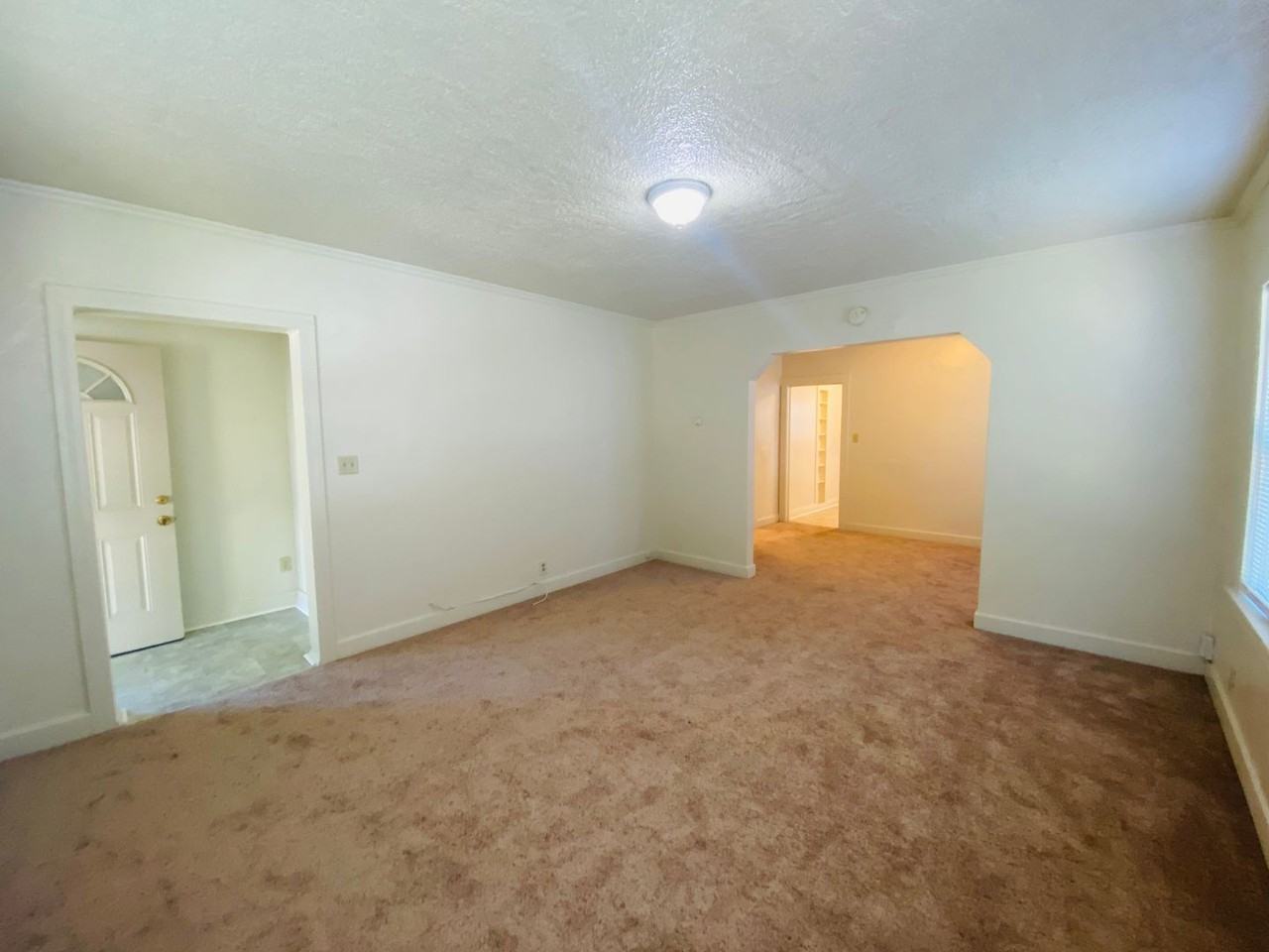 3541 36th St - Photo 3 of 17