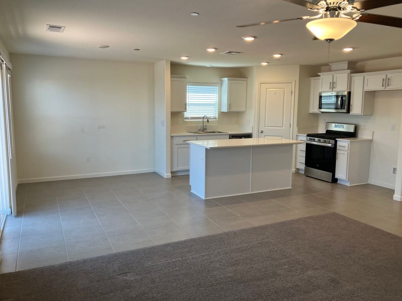 12085 Edgewood St - Photo 3 of 12