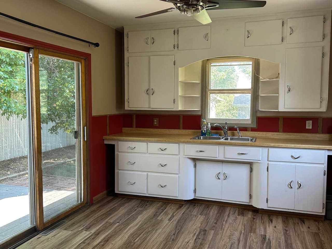 638 4th St W - Photo 6 of 14