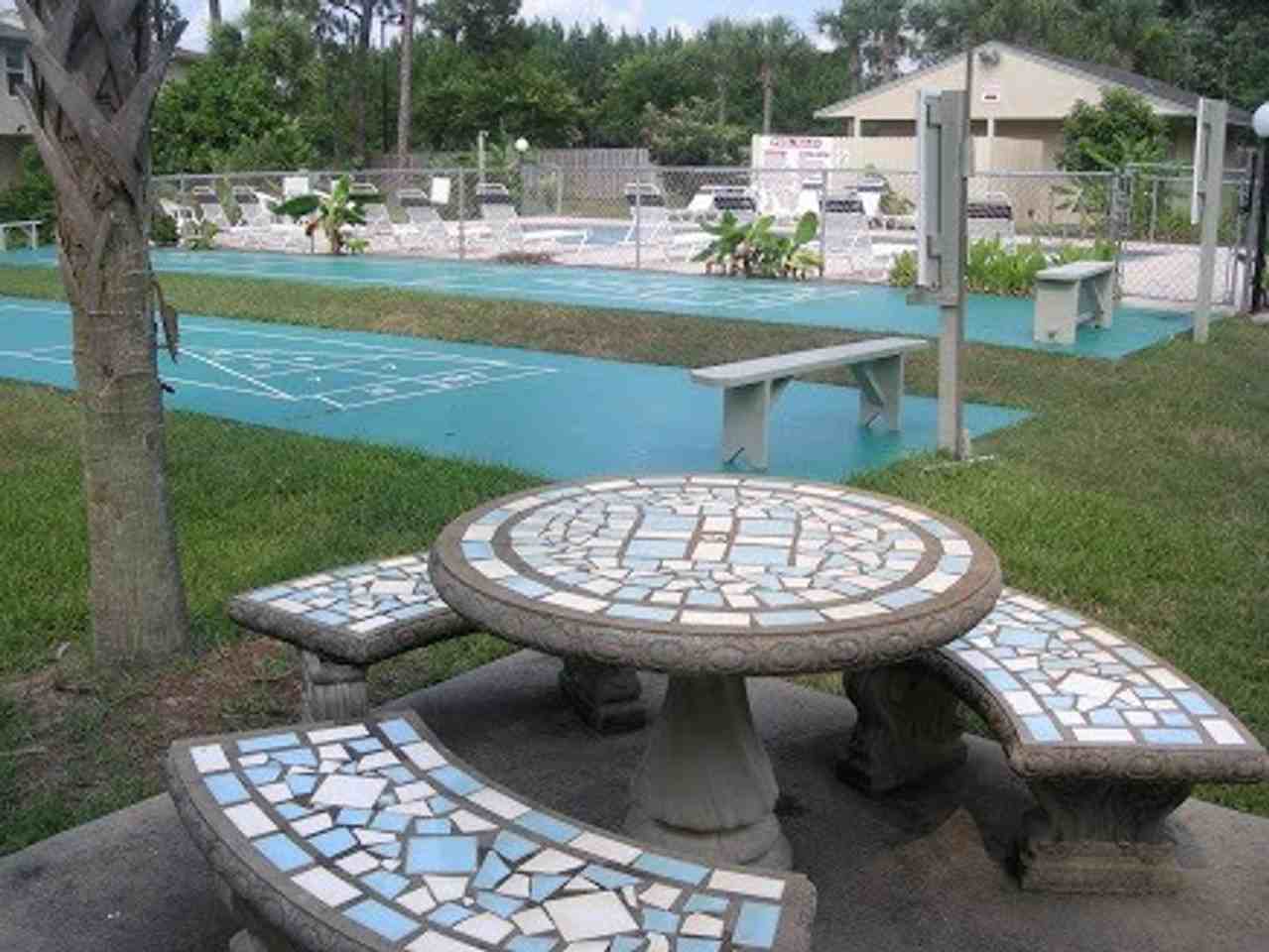 138 Bonnie Ln - Photo 6 of 34