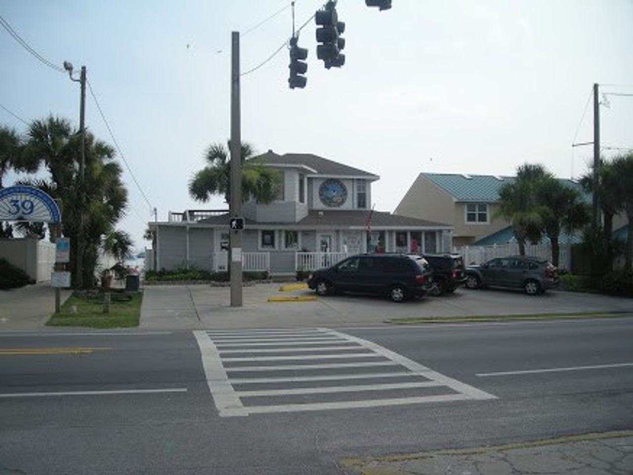 138 Bonnie Ln - Photo 7 of 34