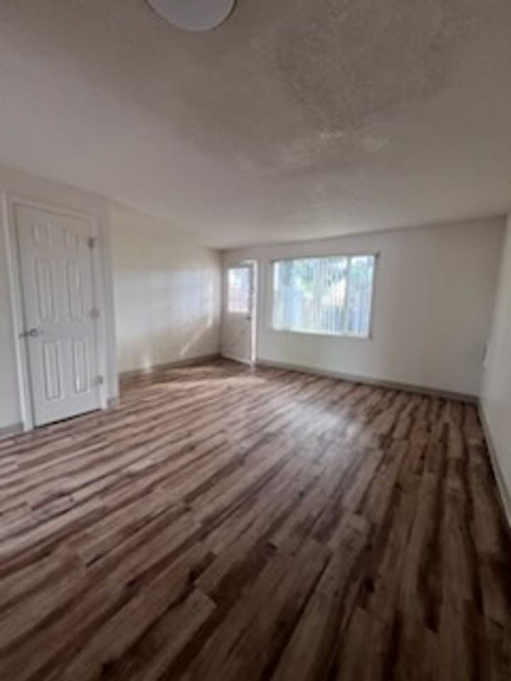 2728 Lancaster Dr Se #10 - Photo 5 of 22