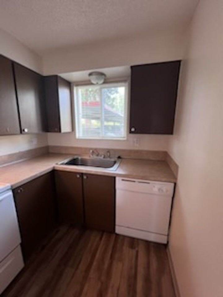 2728 Lancaster Dr Se #10 - Photo 6 of 22