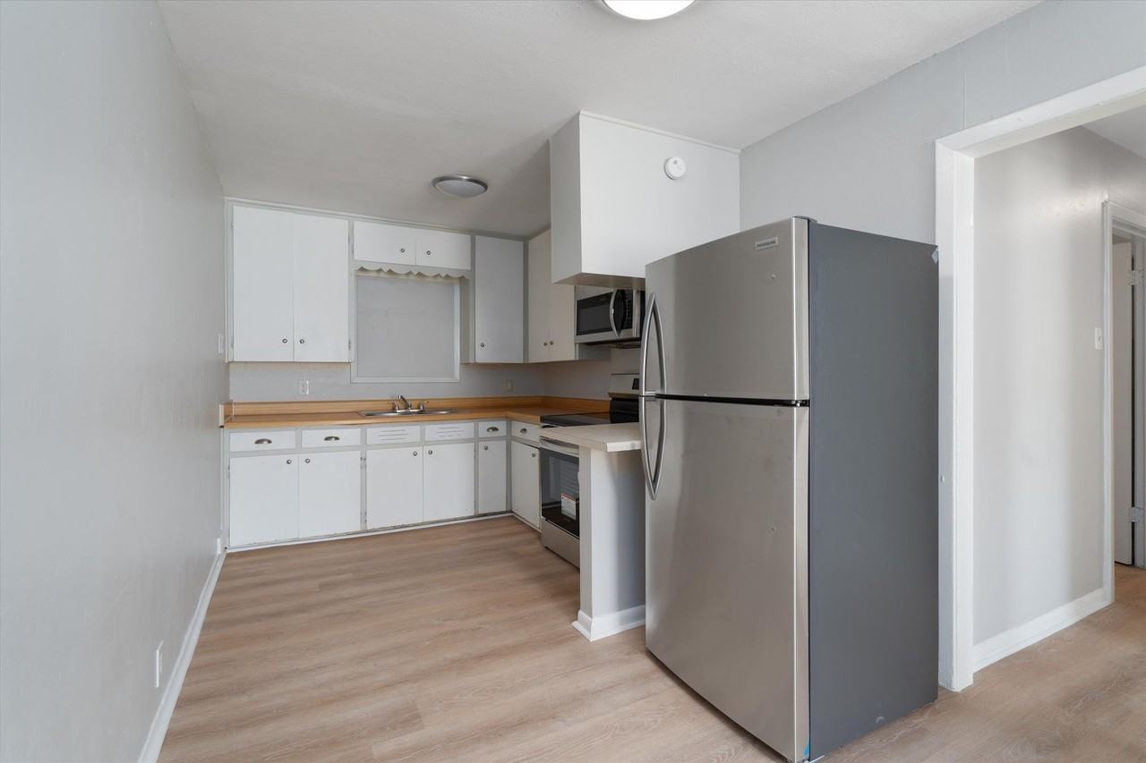 1012 Barbara Dr #B - Photo 7 of 25