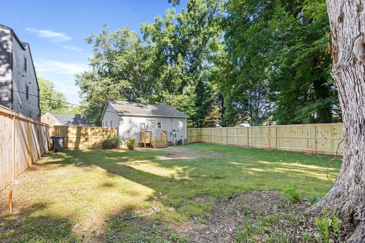 1644 Longfellow St - Photo 2 of 32