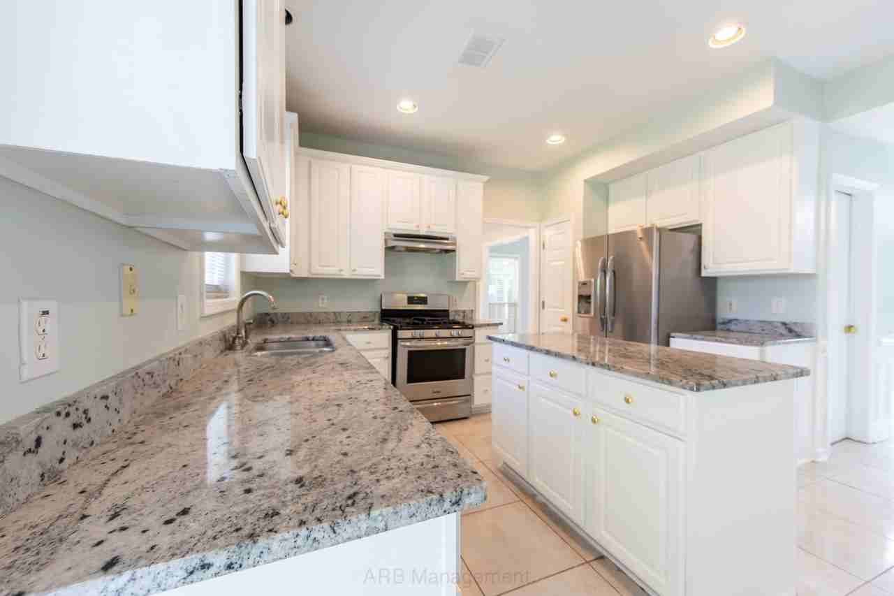 3985 Shallowford Green Ct - Photo 6 of 18