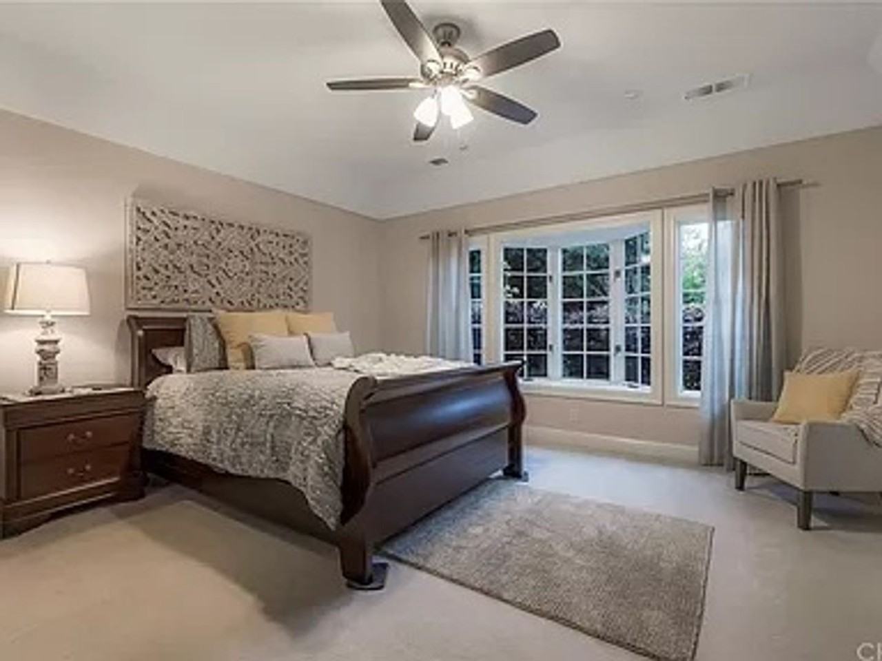 1480 Arch Way - Photo 6 of 14