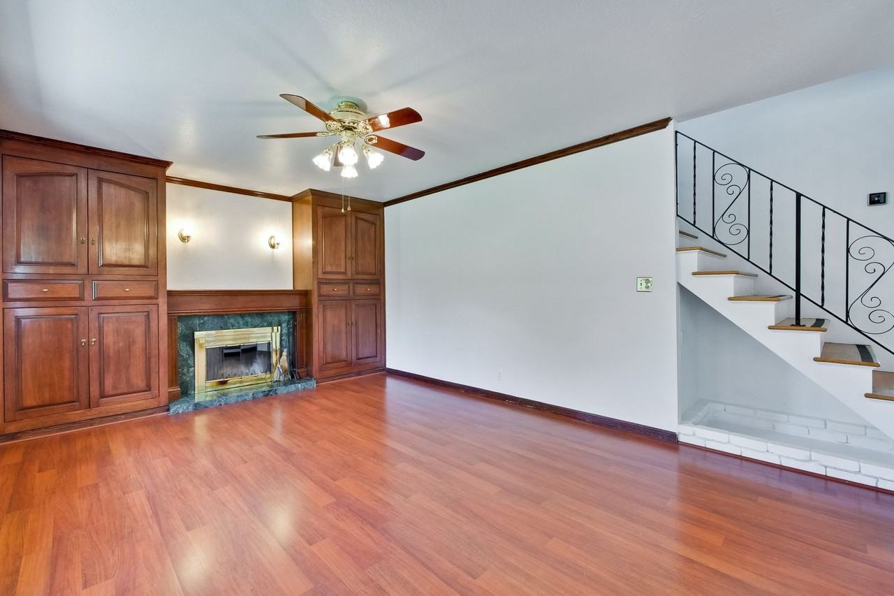 3295 Jenkins Ave - Photo 3 of 32