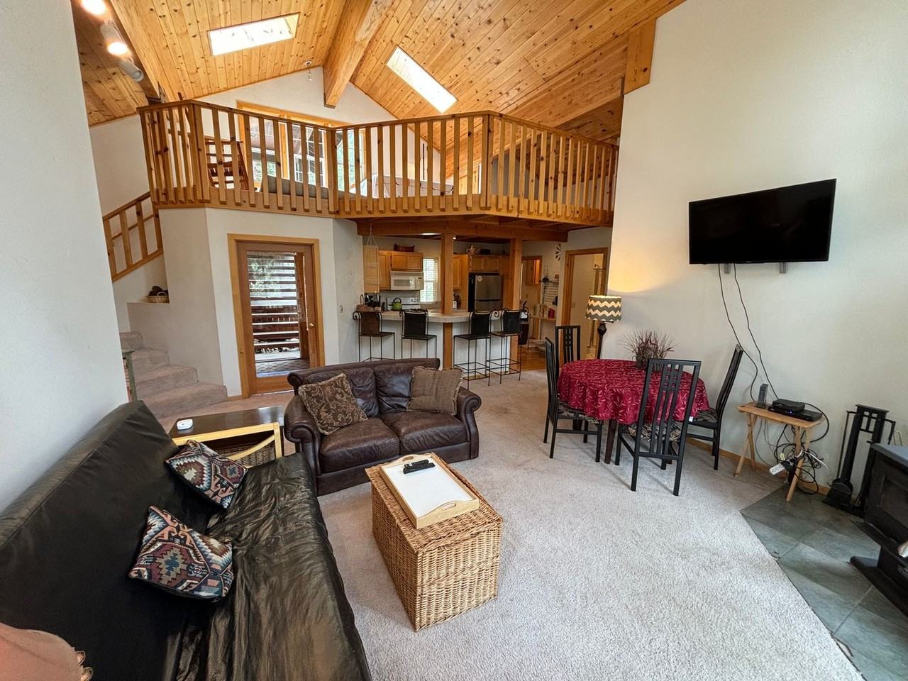 13649 Olympic Dr - Photo 3 of 16