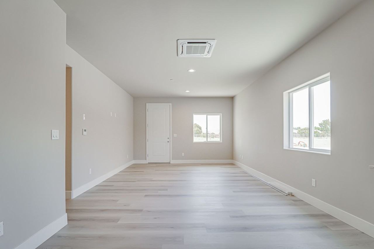 5212 Hawkwatch Ln - Photo 3 of 14