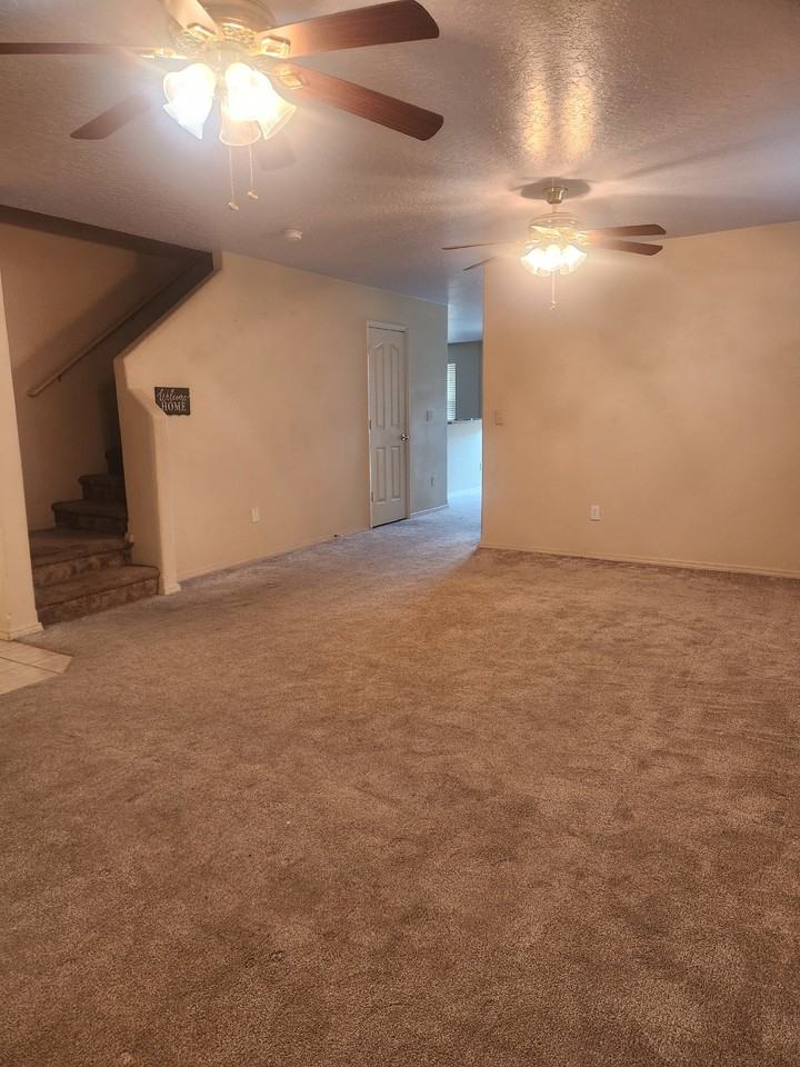 9251 W Littlewood Dr - Photo 3 of 18
