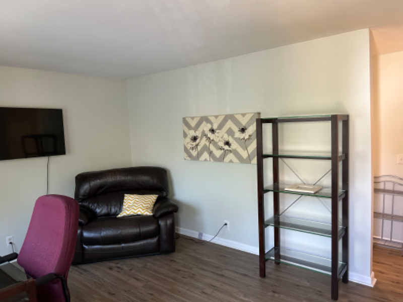 2513B W Heiman St #B - Photo 3 of 9