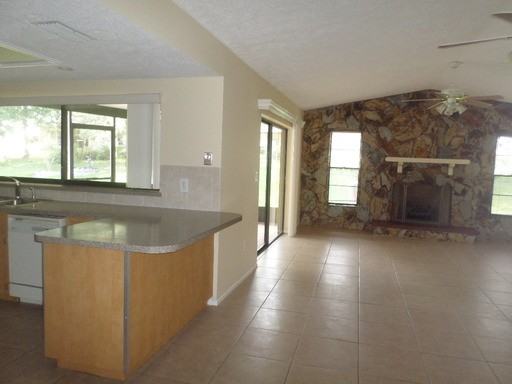 7804 Duck Pond Ct - Photo 3 of 9