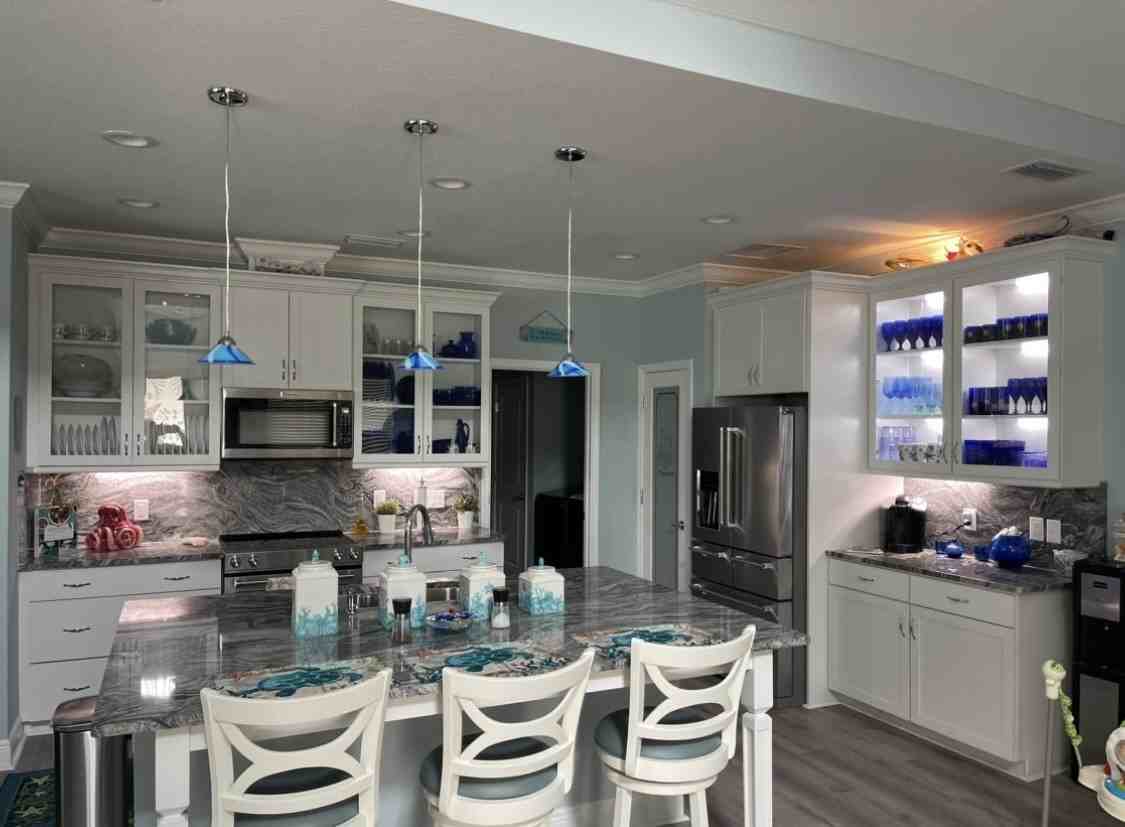 8690 Tropics Ave - Photo 5 of 25