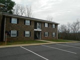 3 Lake Pl - Photo 2 of 8