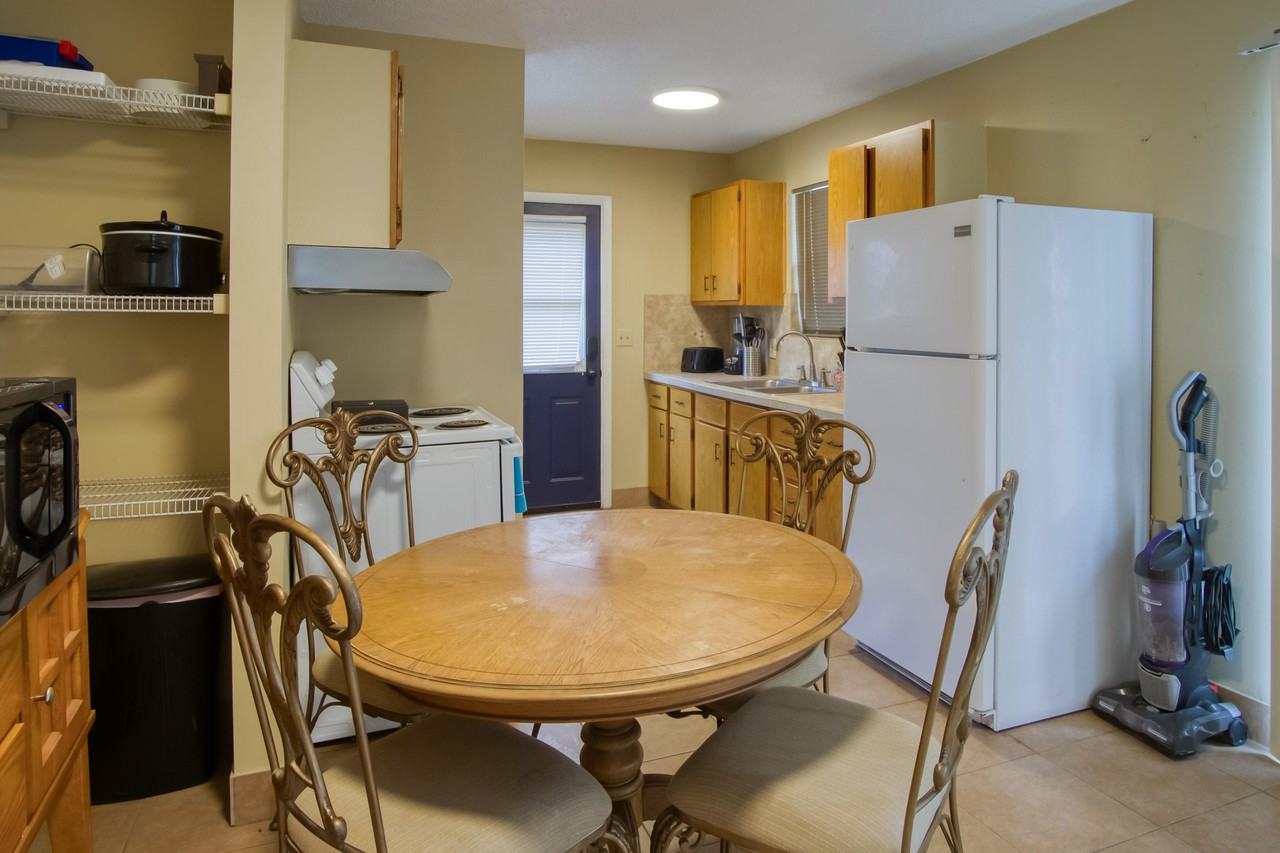 Greenada Dr - Photo 5 of 18