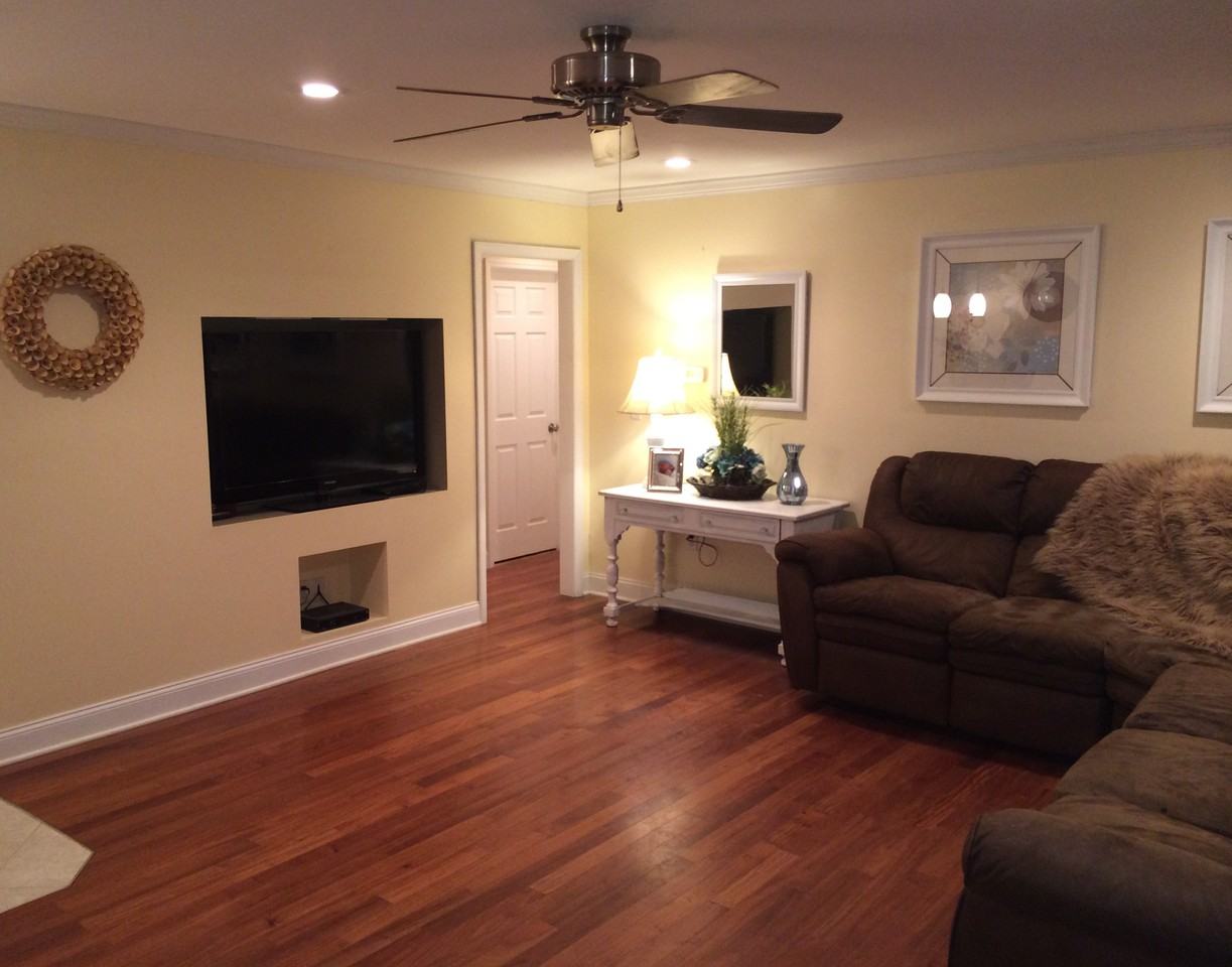 543 Sunset Ave - Photo 3 of 9