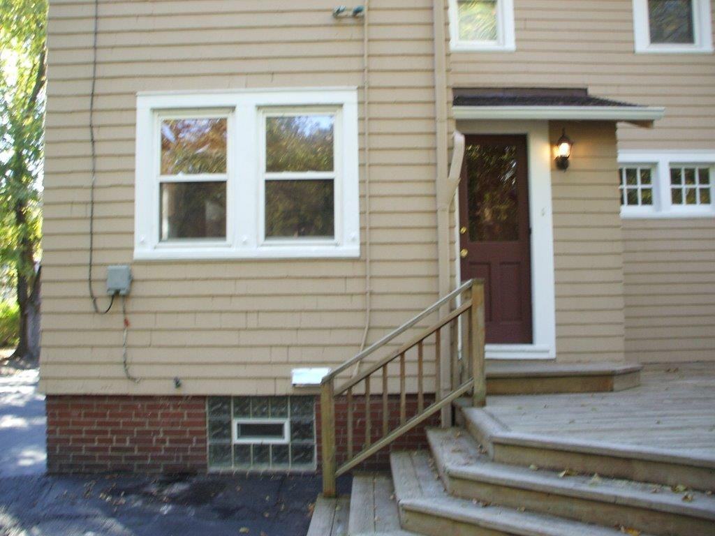 20510 Lorain Rd - Photo 3 of 22