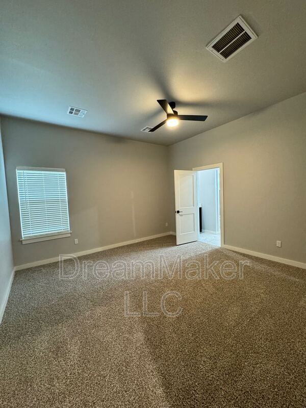 5253 Lily Ln - Photo 7 of 16