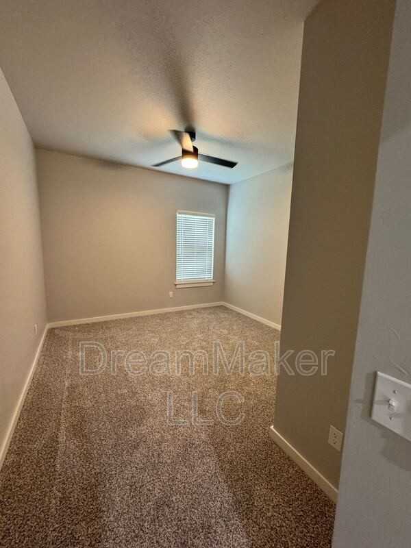 5229 Lily Ln - Photo 5 of 15