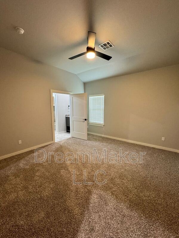 5229 Lily Ln - Photo 7 of 15
