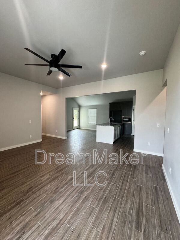 736 Apple Blossom Way - Photo 2 of 15