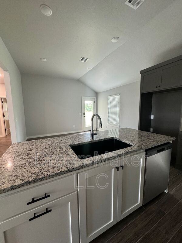 736 Apple Blossom Way - Photo 4 of 15