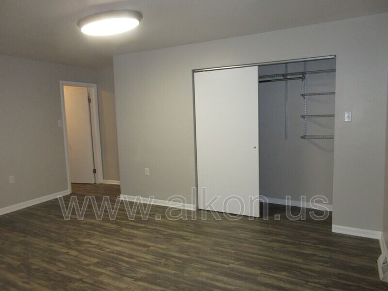 2128 Eccles St - Photo 6 of 19