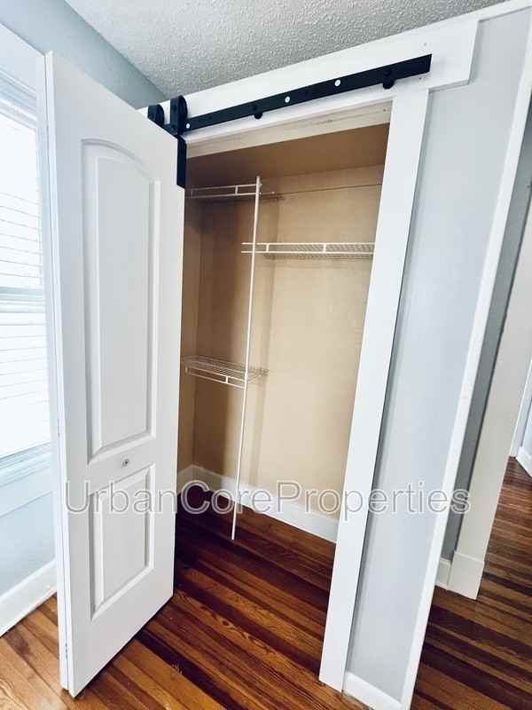 249 4th Ave N #19 - Photo 3 of 9