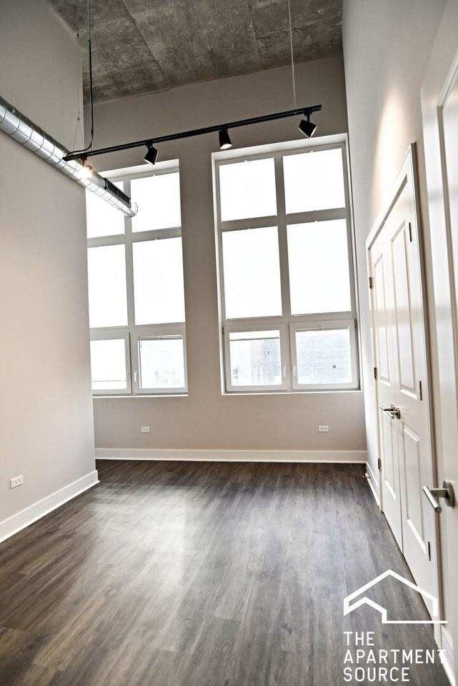 3833 N Broadway St #224 - Photo 7 of 26