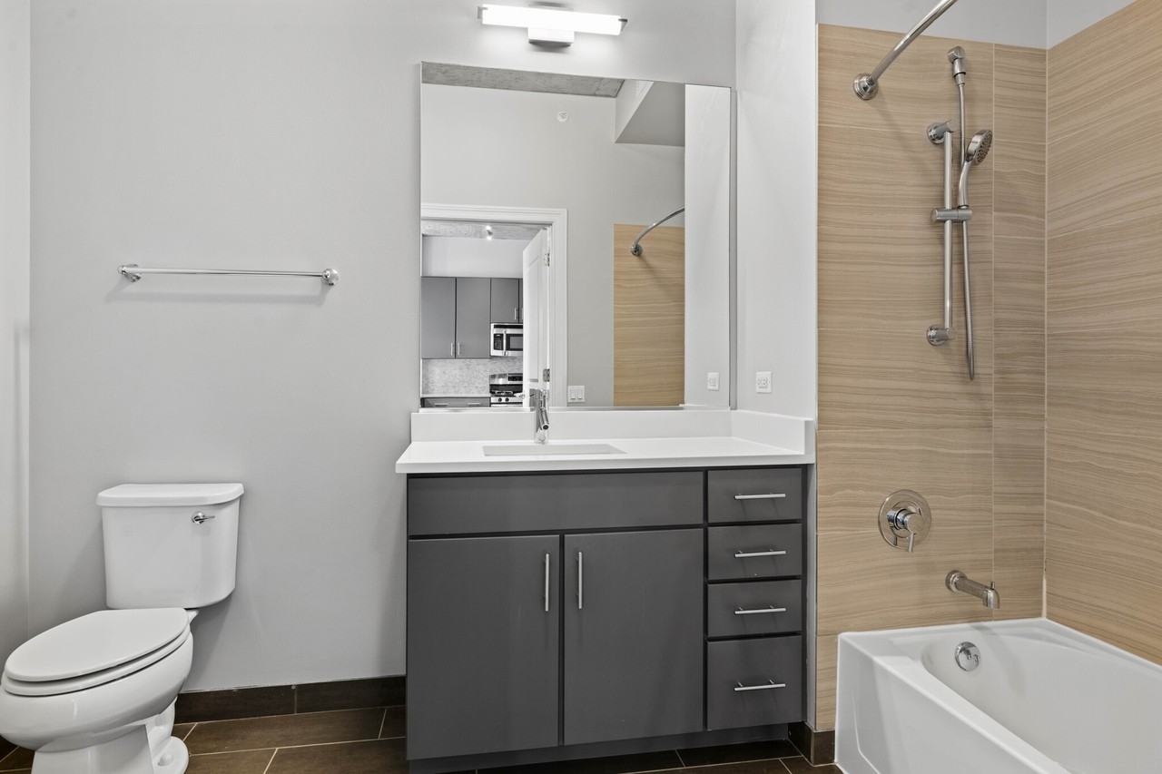 850 S Clark St #1-1 - Photo 2 of 27