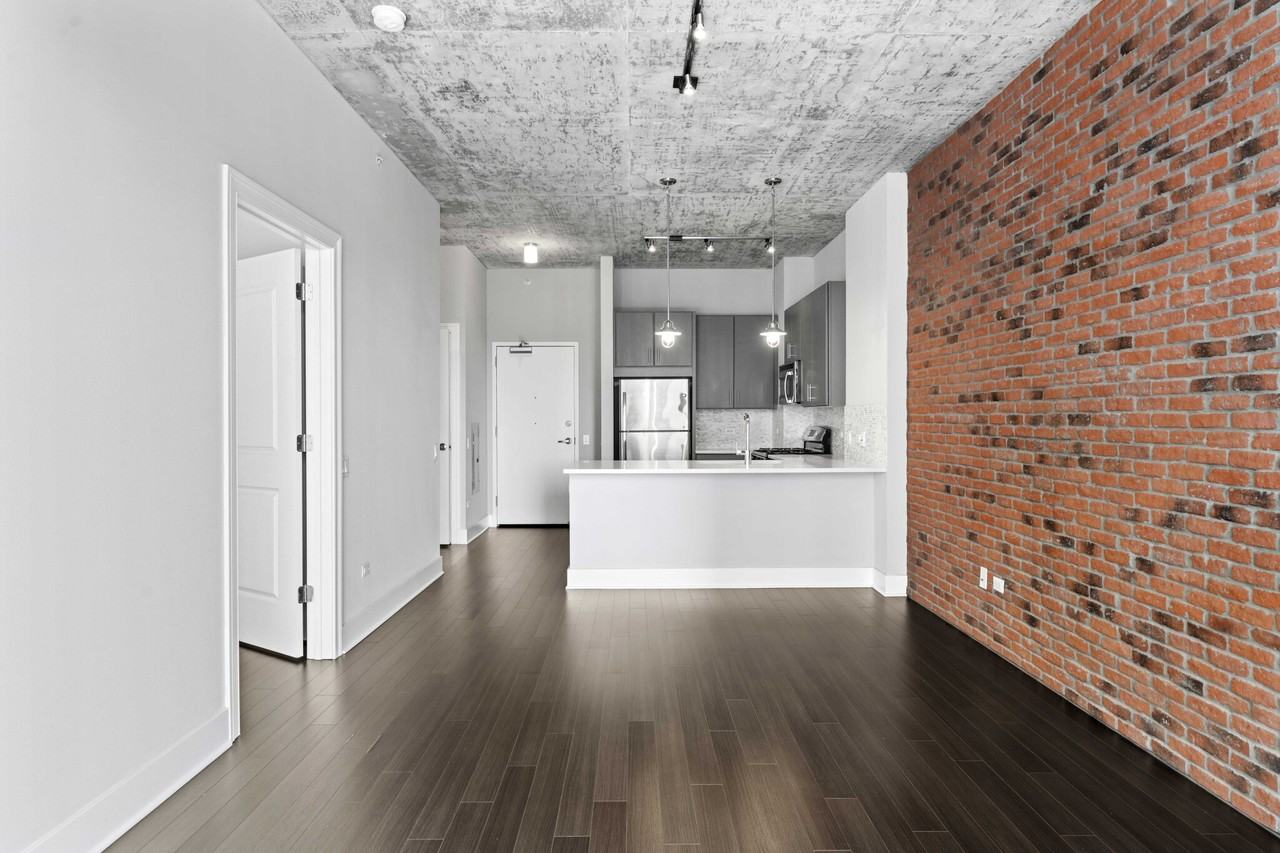 850 S Clark St #1-1 - Photo 6 of 27