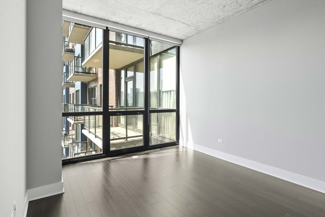850 S Clark St #1-1 - Photo 7 of 27