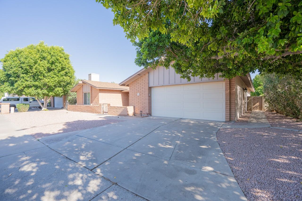 1261 W Kilarea Ave - Photo 2 of 28