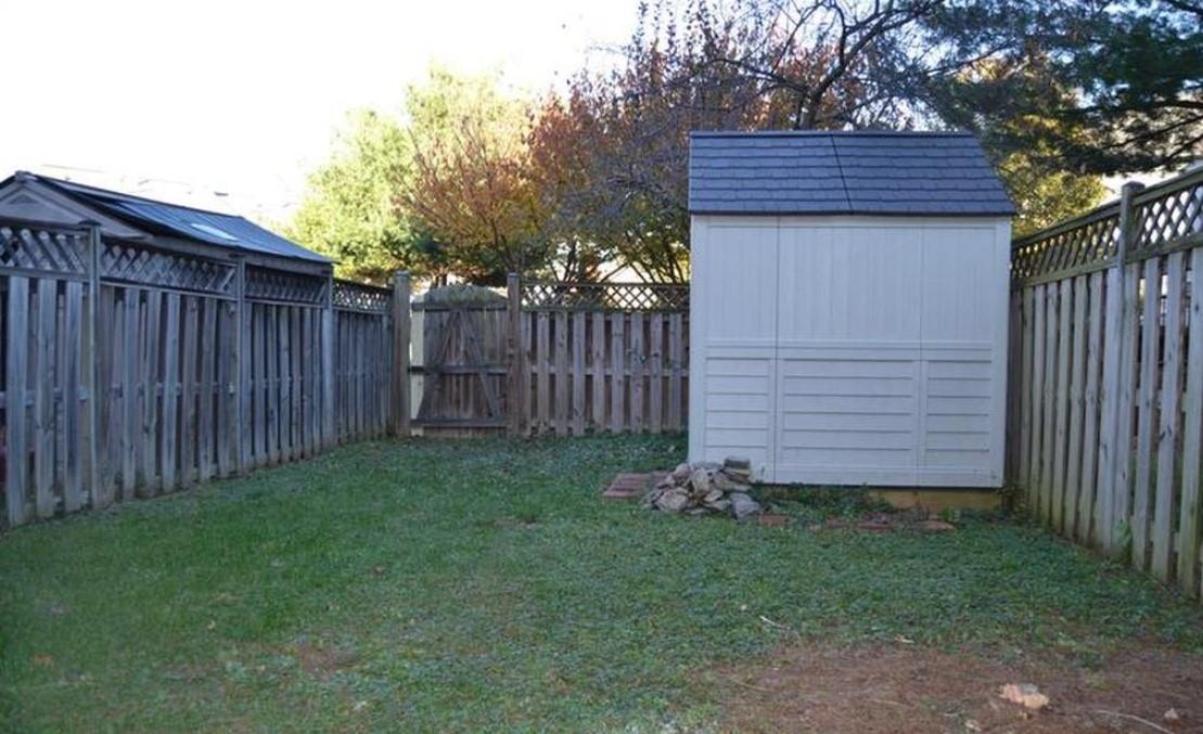 115 Harpers Way - Photo 3 of 30