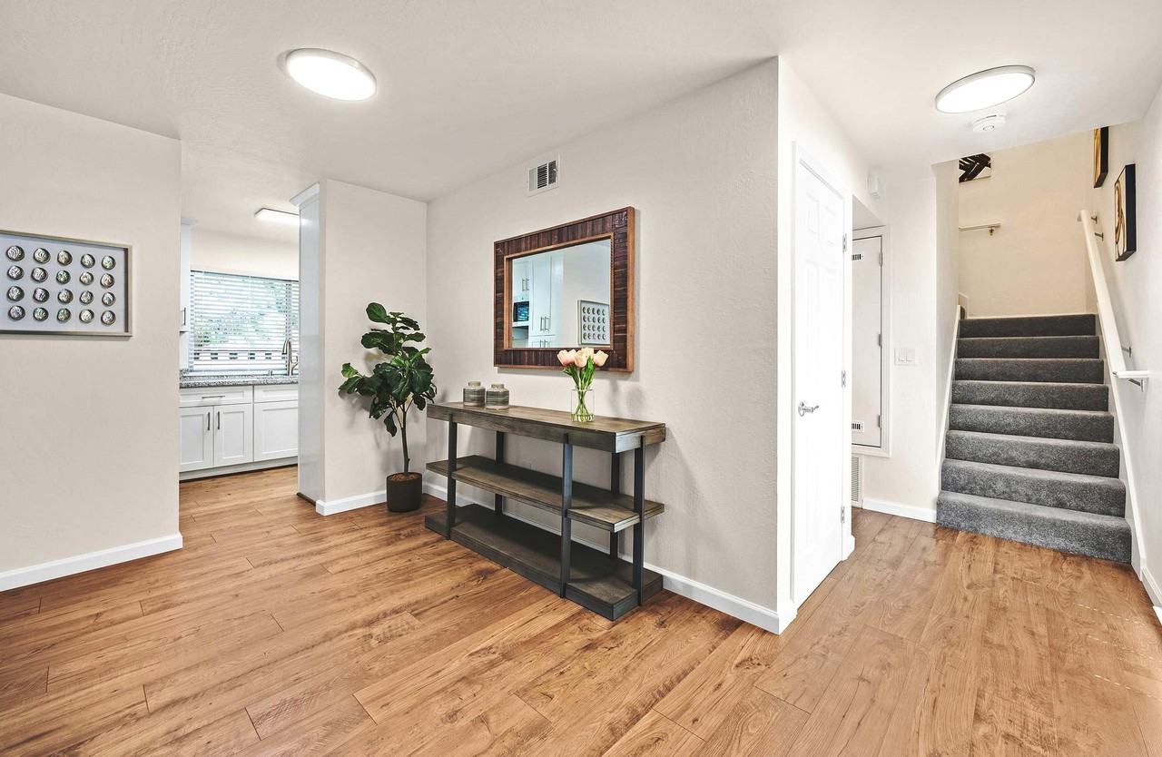 1957 Countrywood Ct #1957 - Photo 7 of 24