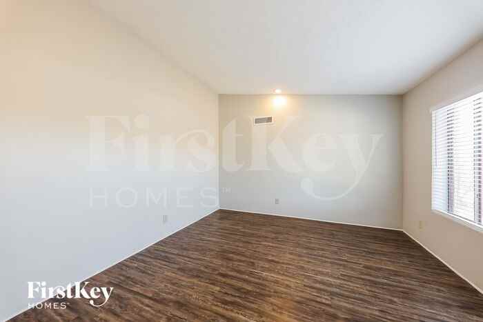 7425 W Columbine Dr - Photo 2 of 16