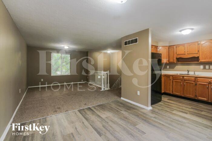 815 Bremerton Dr - Photo 3 of 16