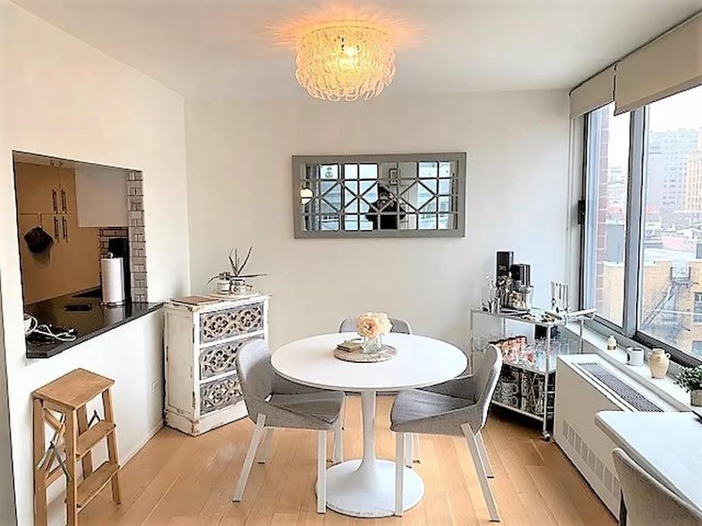 W 17th St #8G - Photo 6 of 19