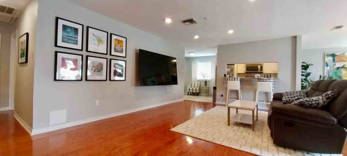 804 Park Ridge Dr - Photo 2 of 18