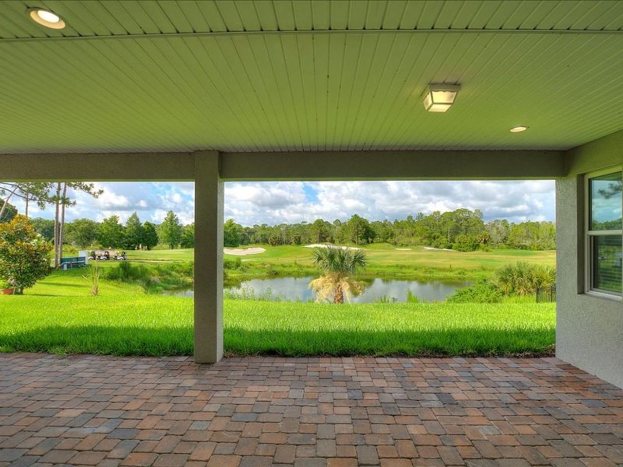 1050 Victoria Hills Dr S - Photo 2 of 25